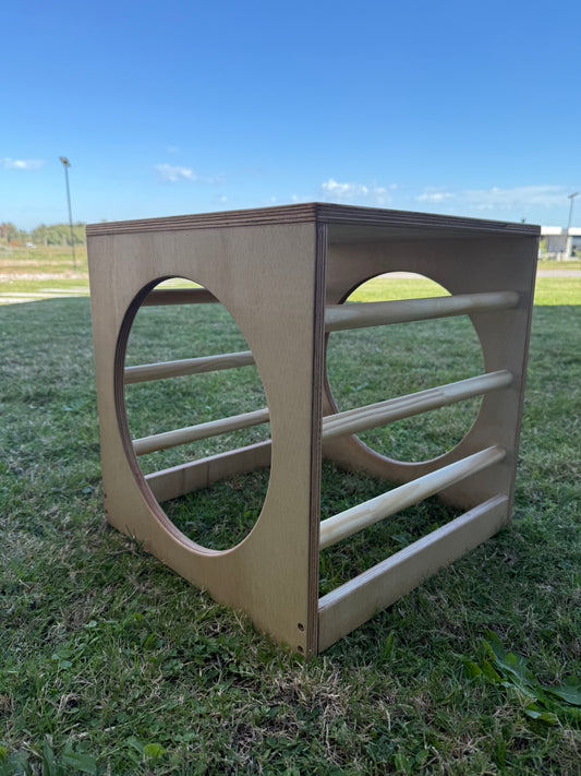 Cubo Akú