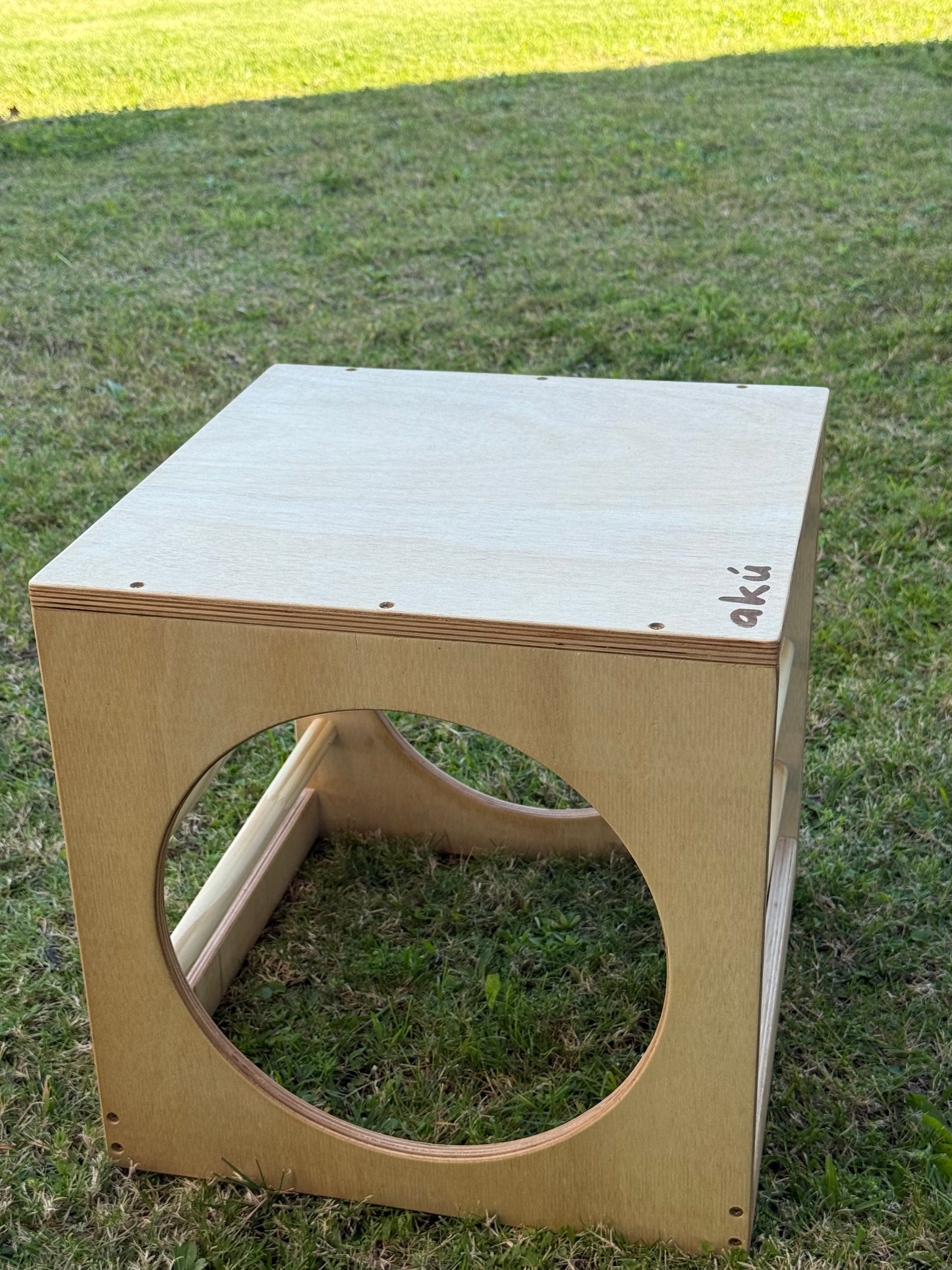 Cubo Akú